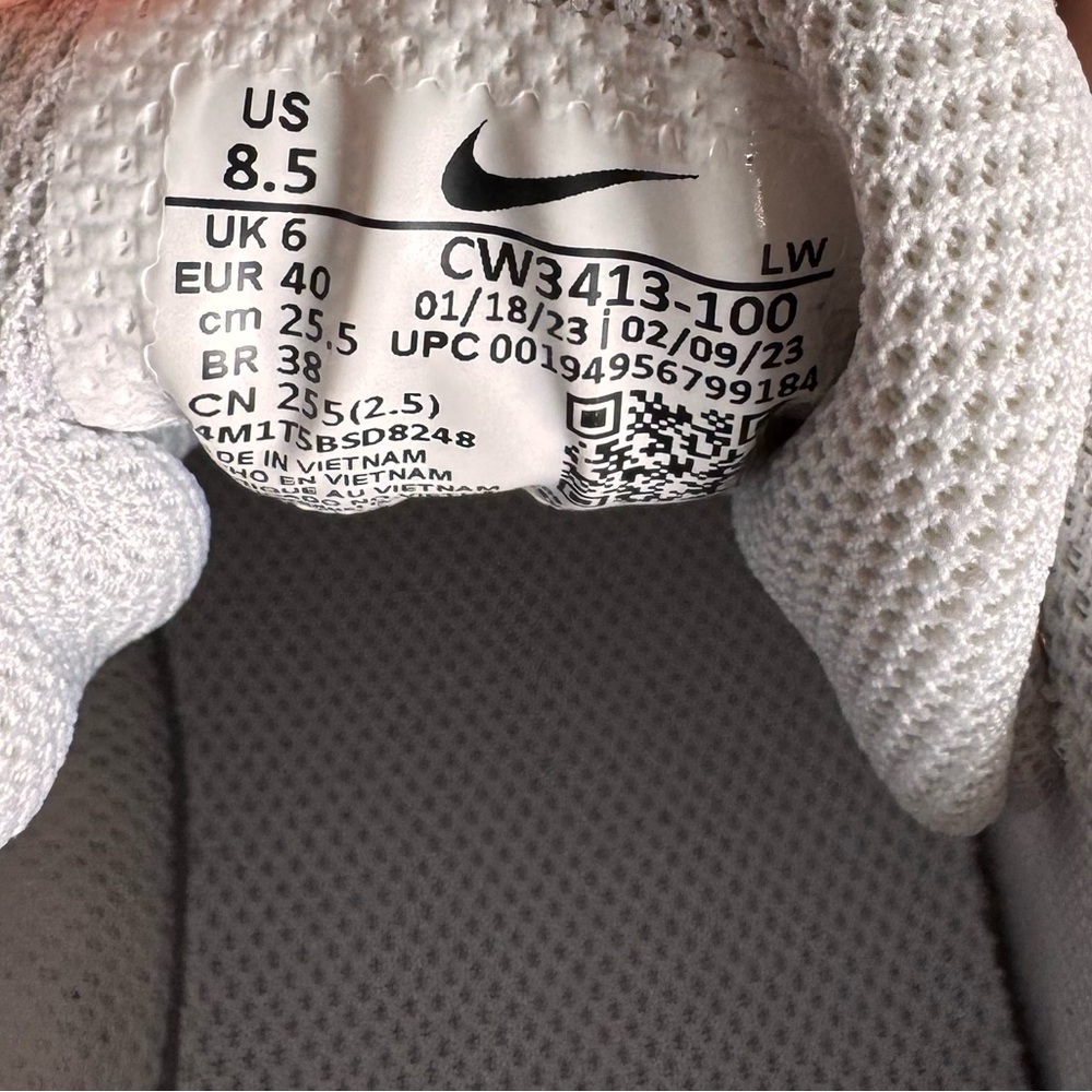 Nike Women's Running Shoes - Picture 5 of 5